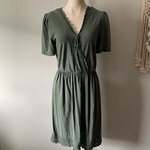 Vanessa Bruno Designer 100% Silk Scalloped Eyelet Dress Green Boho Size 36 Small